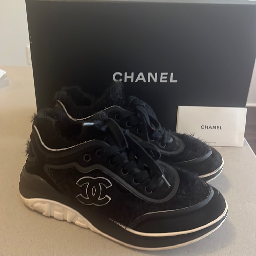 COPY - Chanel sneakers with fuzzy detail white and black